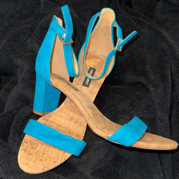 Nine West Blue Sandals with Minimalist Design - Picture 2 of 13